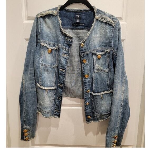 VTG GUESS Denim Jacket Women's Distressed Blue Sz M Gold Buttons Y2k Streetwear - Picture 3 of 12